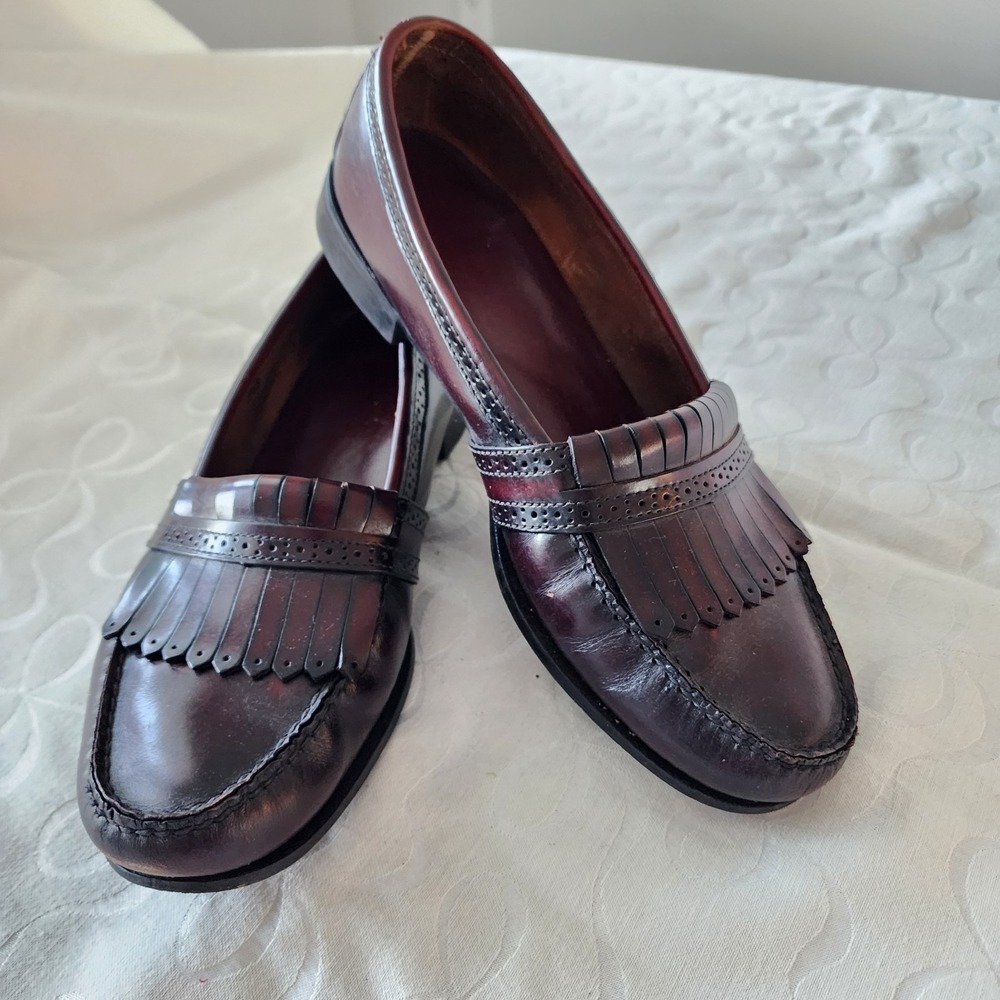 GH Bass & Co Vintage Keltie Loafer Oxblood Leather Fringe Men 9.5 Preppy Classic